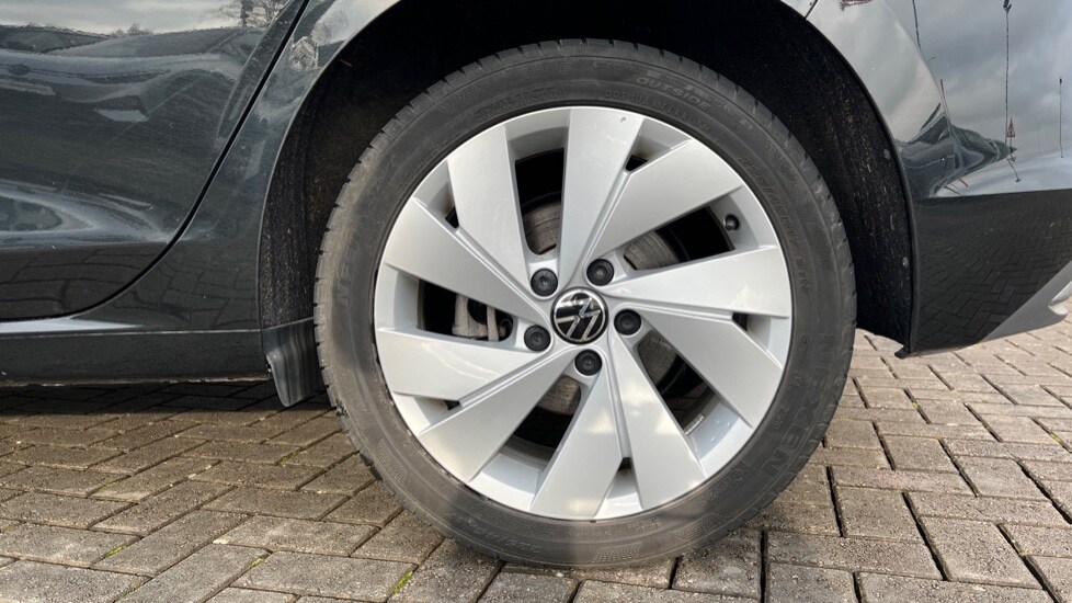 Used Volkswagen Golf 2024 for sale - 77036054: Photo 20