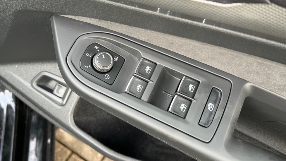 Used Volkswagen Golf 2024 for sale - 77036054: Photo 33