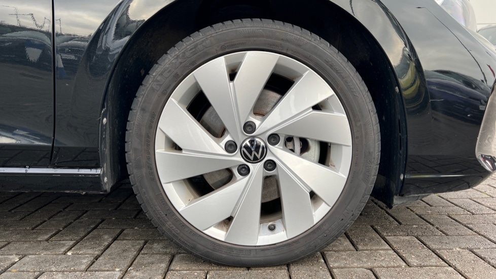 Used Volkswagen Golf 2024 for sale - 77036054: Photo 5