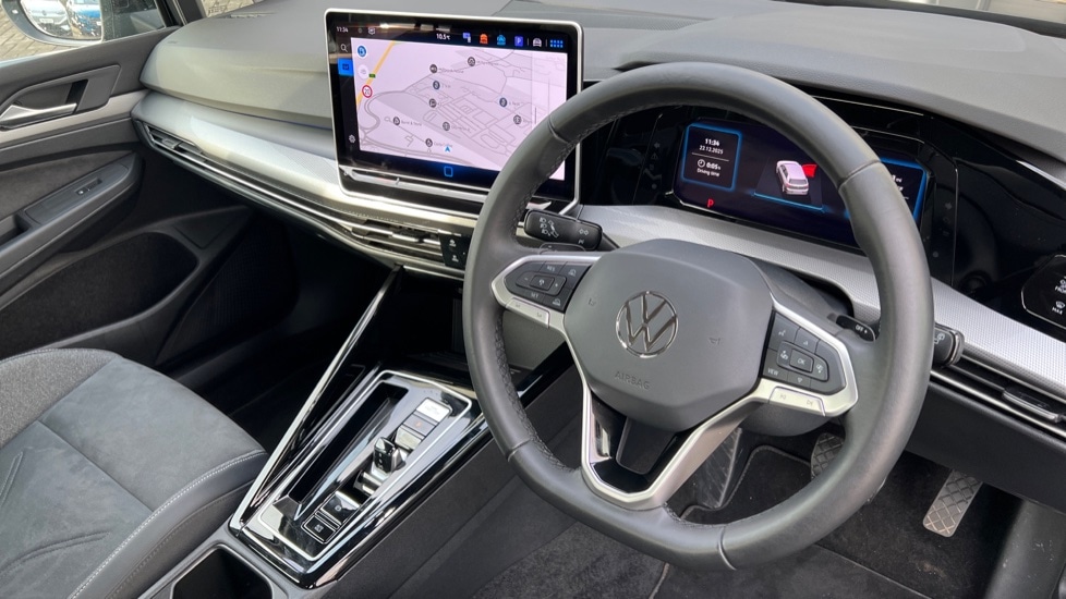 Used Volkswagen Golf 2024 for sale - 77036054: Photo 6