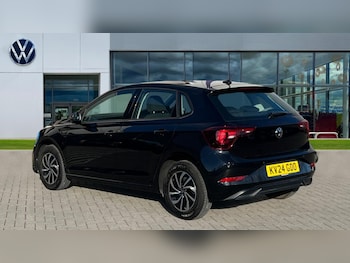 Used Volkswagen Polo 2024 for sale - 76660706: Photo