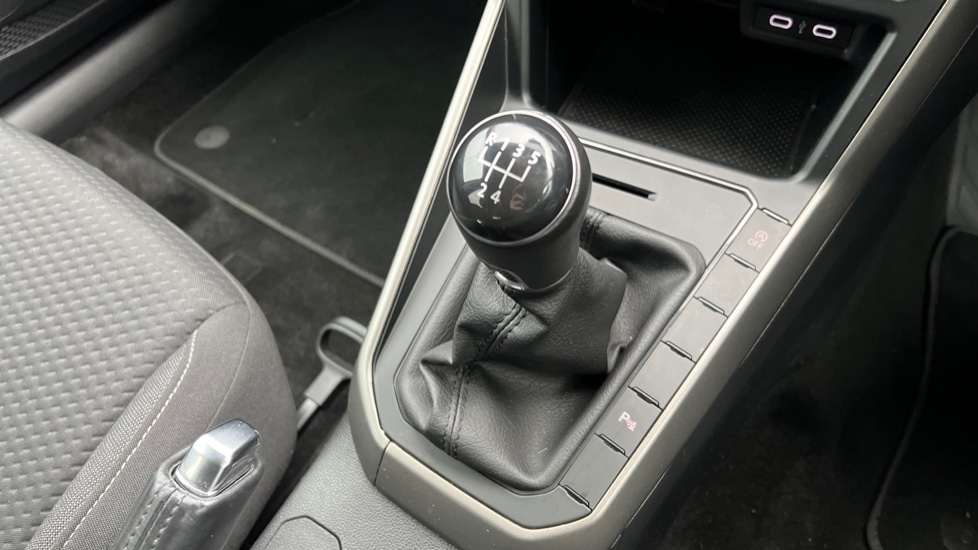 Used Volkswagen Polo 2021 for sale - 77057844: Photo 34