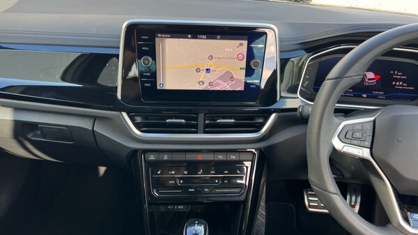 Used Volkswagen T-Roc 2025 for sale - 75843658: Photo 13