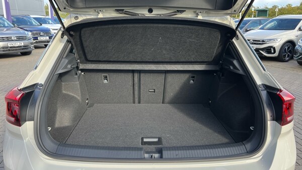 Used Volkswagen T-Roc 2025 for sale - 75843658: Photo 16