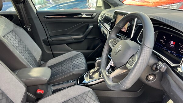 Used Volkswagen T-Roc 2025 for sale - 75843658: Photo 26