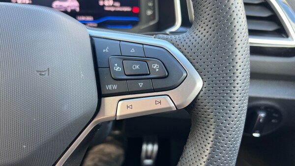Used Volkswagen T-Roc 2025 for sale - 75843658: Photo 31