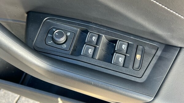Used Volkswagen T-Roc 2025 for sale - 75843658: Photo 33