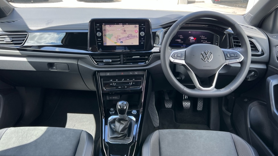 Used Volkswagen T-Roc 2025 for sale - 75910600: Photo 12