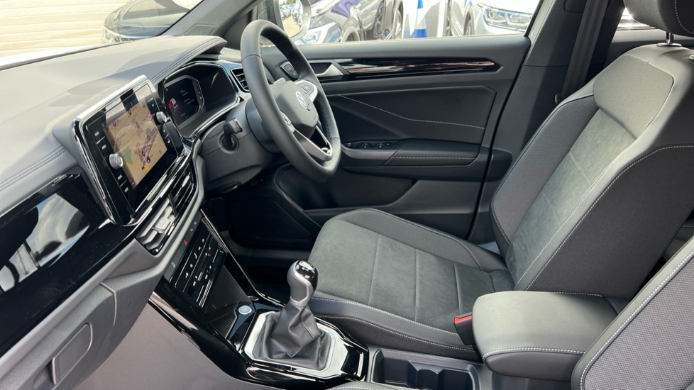 Used Volkswagen T-Roc 2025 for sale - 75910600: Photo 28