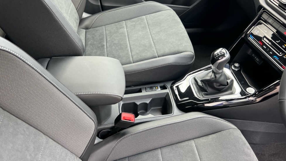 Used Volkswagen T-Roc 2025 for sale - 75910600: Photo 43