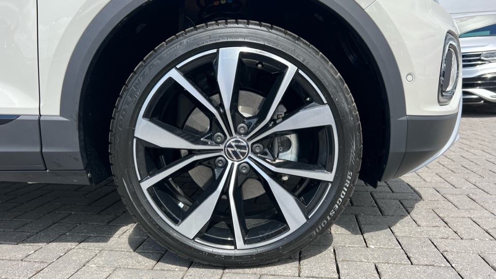 Used Volkswagen T-Roc 2025 for sale - 75910600: Photo 5