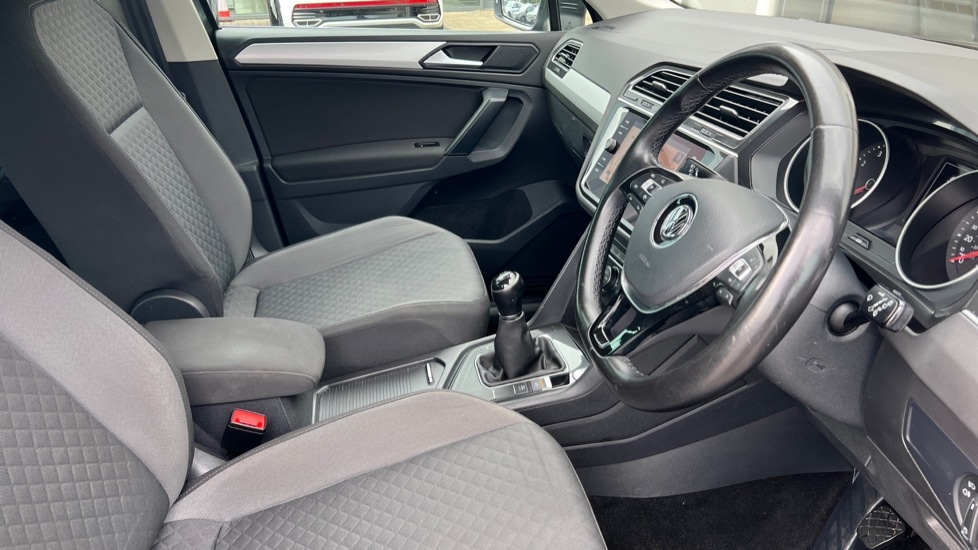 Used Volkswagen Tiguan 2019 for sale - 76092097: Photo 26