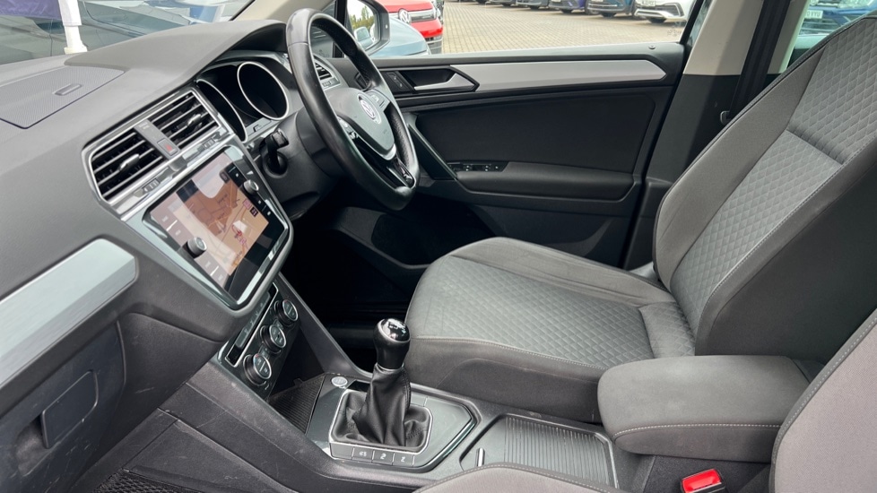 Used Volkswagen Tiguan 2019 for sale - 76092097: Photo 28