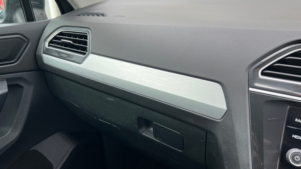 Used Volkswagen Tiguan 2019 for sale - 76092097: Photo 41