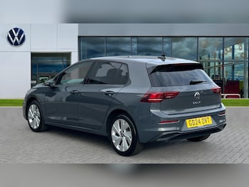 Used Volkswagen Golf 2024 for sale - 75758771: Photo