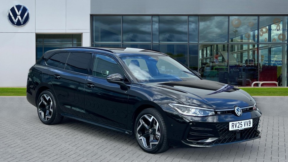 Used Volkswagen Passat 2025 for sale - 76021898: Photo 1