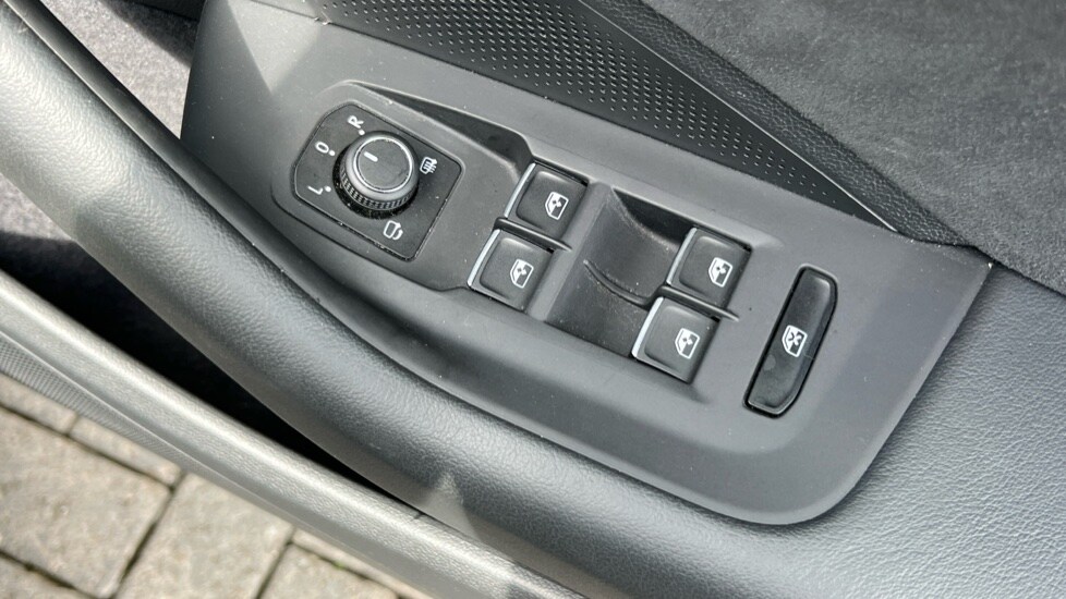 Used Volkswagen Passat 2025 for sale - 76021898: Photo 33