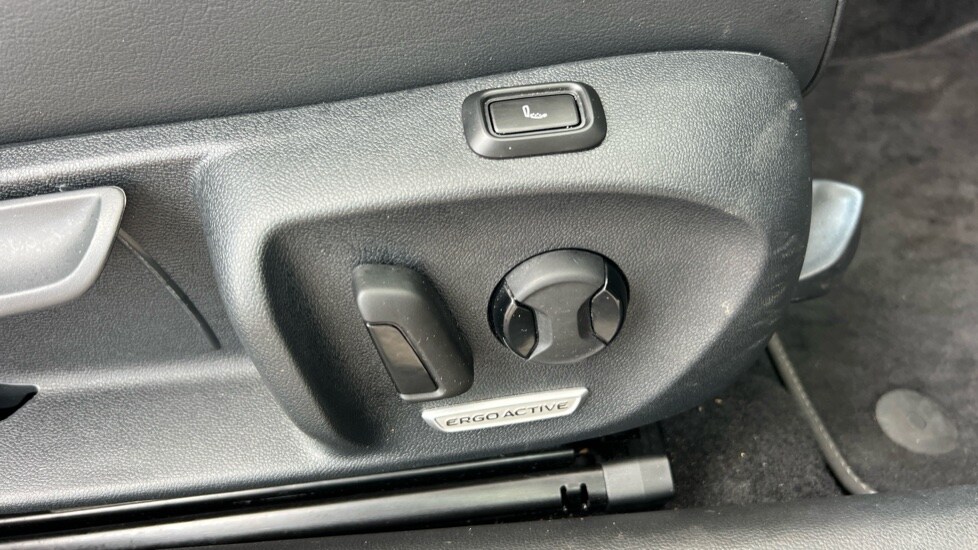 Used Volkswagen Passat 2025 for sale - 76021898: Photo 35