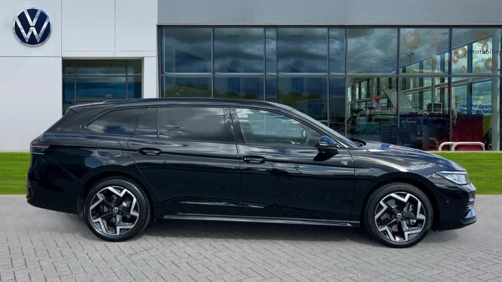Used Volkswagen Passat 2025 for sale - 76021898: Photo 4