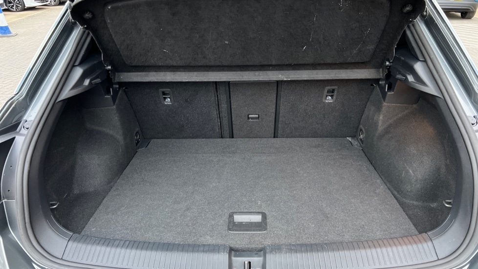 Used Volkswagen T-Roc 2022 for sale - 77042903: Photo 16