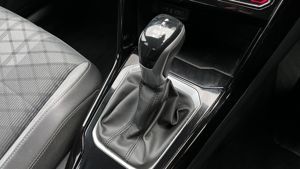 Used Volkswagen T-Roc 2022 for sale - 77042903: Photo 34