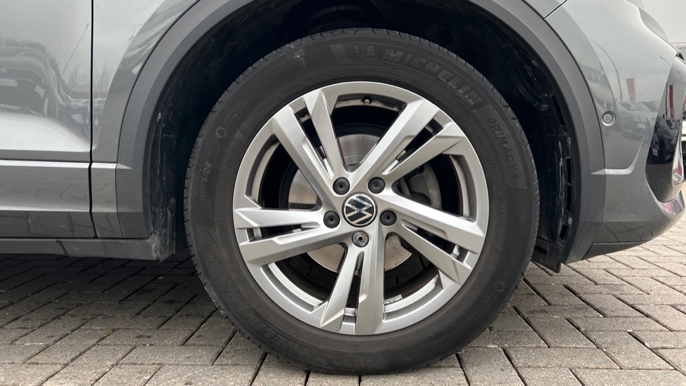 Used Volkswagen T-Roc 2022 for sale - 77042903: Photo 5