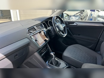 Used Volkswagen Tiguan 2022 for sale - 75652815: Photo