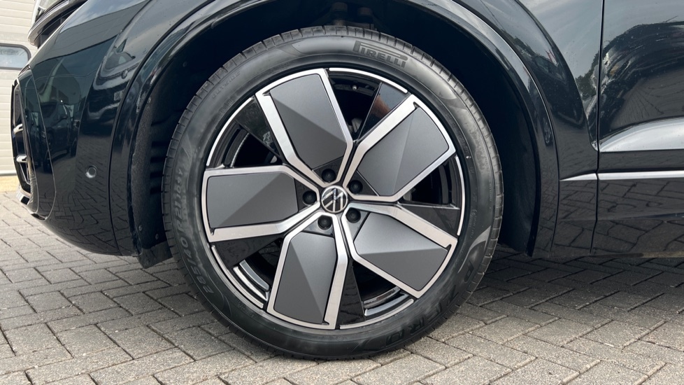 Used Volkswagen Touareg 2025 for sale - 76095972: Photo 19