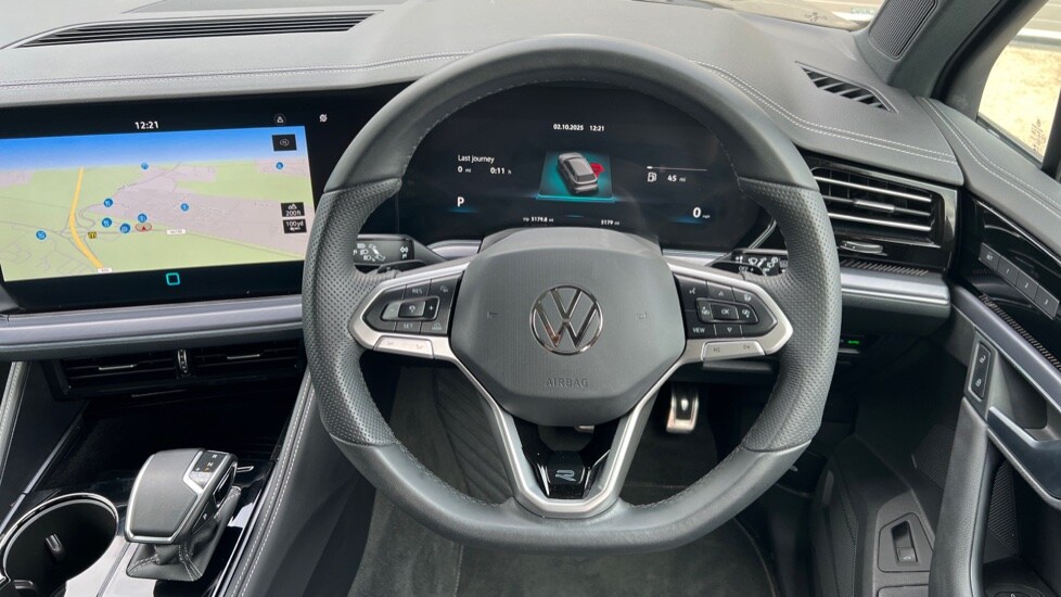 Used Volkswagen Touareg 2025 for sale - 76095972: Photo 27