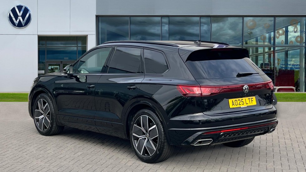 Used Volkswagen Touareg 2025 for sale - 76095972: Photo 3