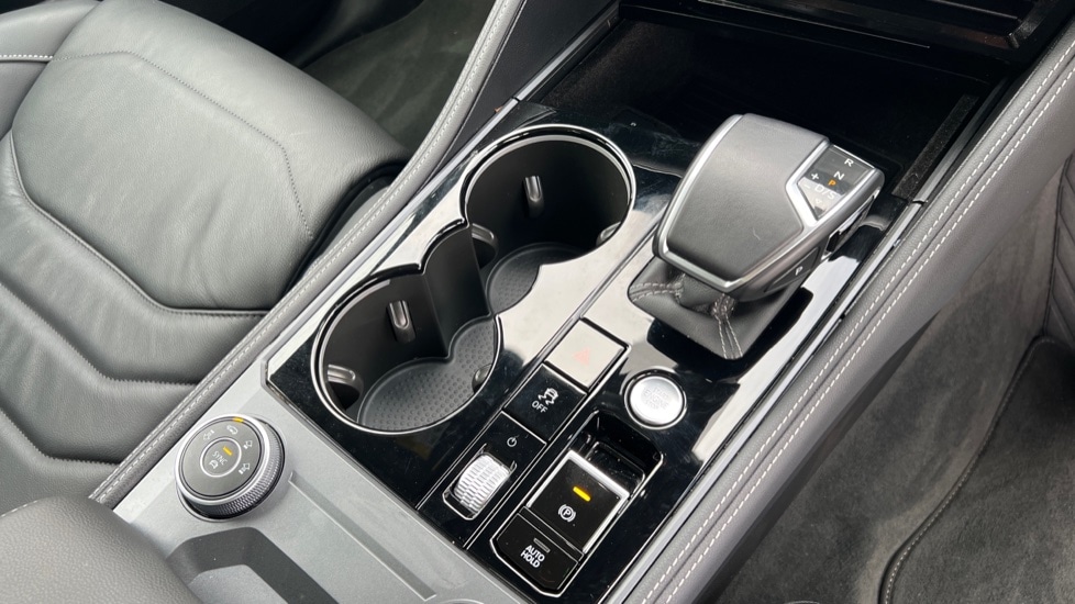 Used Volkswagen Touareg 2025 for sale - 76095972: Photo 35