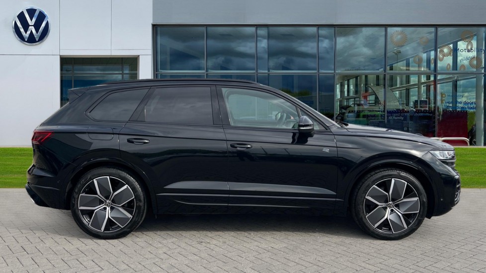 Used Volkswagen Touareg 2025 for sale - 76095972: Photo 4
