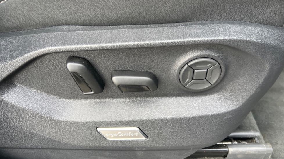 Used Volkswagen Touareg 2025 for sale - 76095972: Photo 42