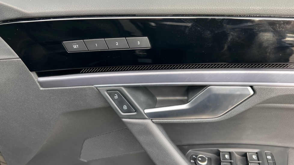 Used Volkswagen Touareg 2025 for sale - 76095972: Photo 44