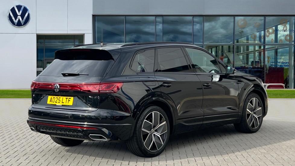 Used Volkswagen Touareg 2025 for sale - 76095972: Photo 8