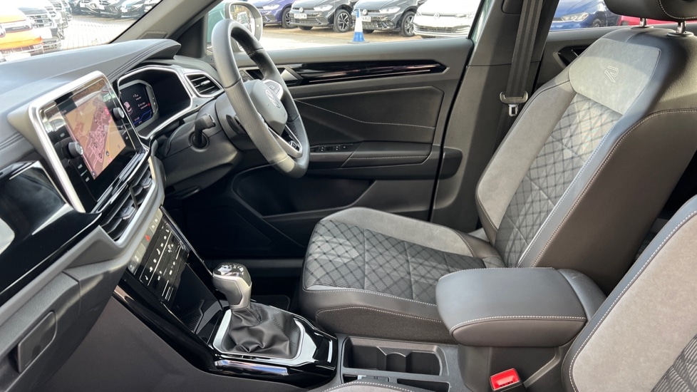 Used Volkswagen T-Roc 2025 for sale - 76773298: Photo 39