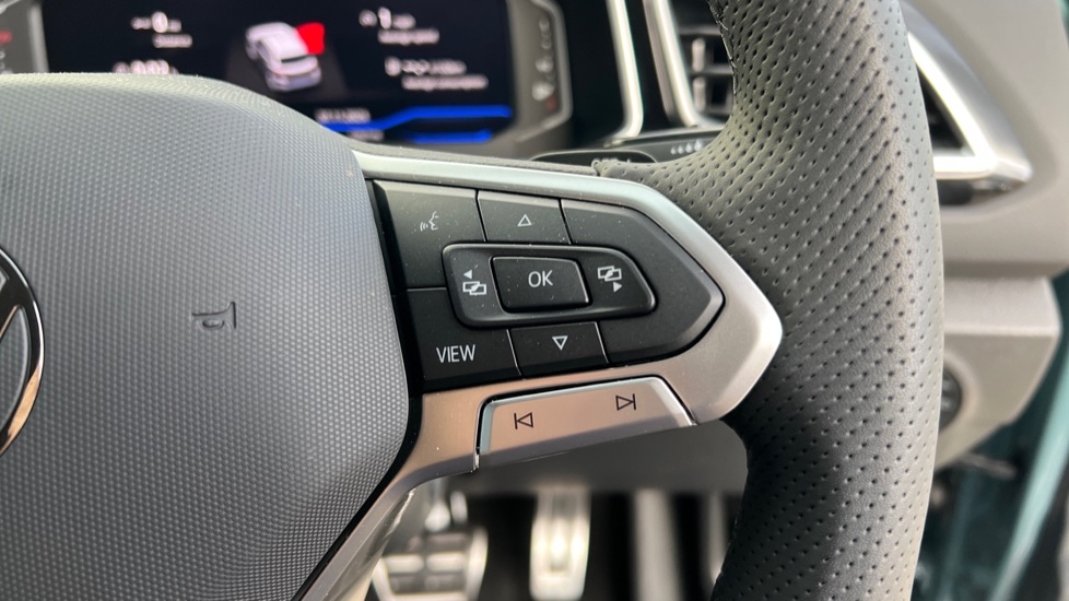 Used Volkswagen T-Roc 2025 for sale - 76773298: Photo 42