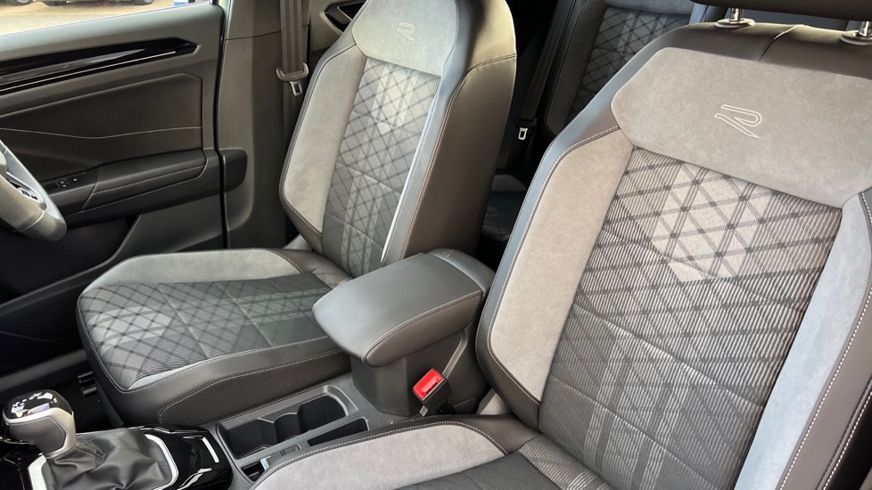 Used Volkswagen T-Roc 2025 for sale - 76773298: Photo 48