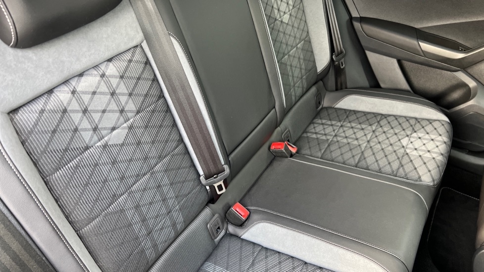 Used Volkswagen T-Roc 2025 for sale - 76773298: Photo 49