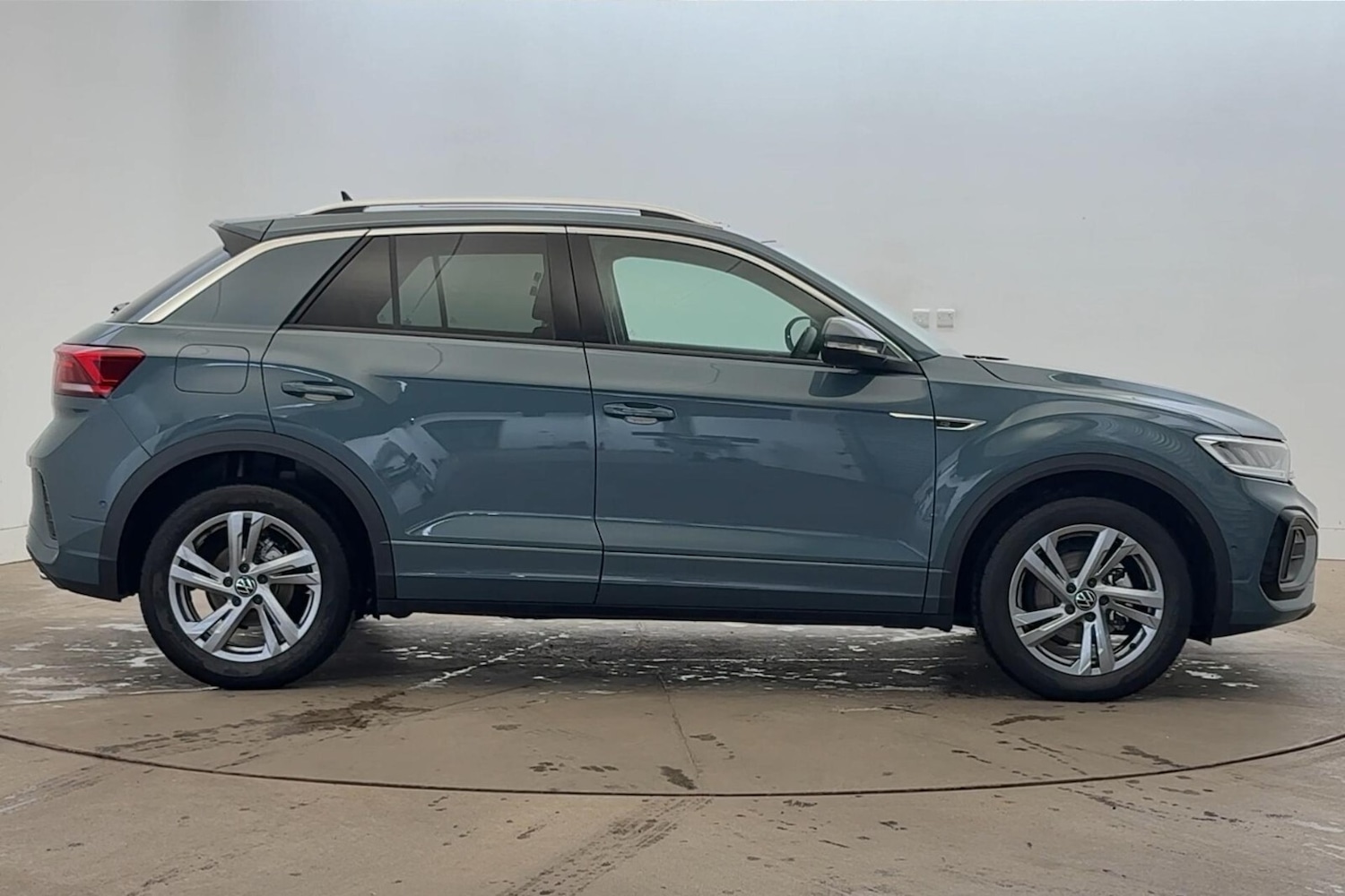 Used Volkswagen T-Roc 2025 for sale - 76773298: Photo 6