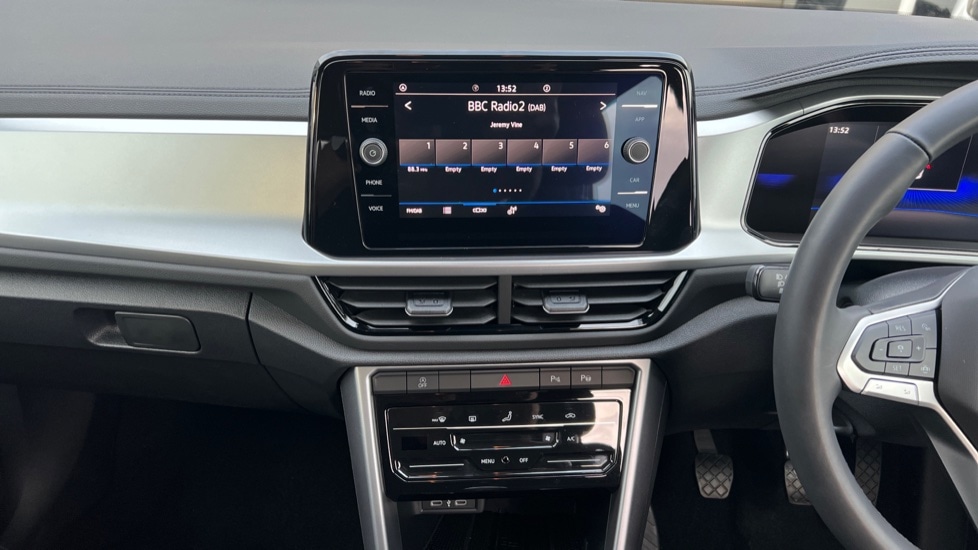 Used Volkswagen T-Roc 2025 for sale - 77067925: Photo 13