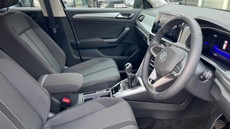 Used Volkswagen T-Roc 2025 for sale - 77067925: Photo 26