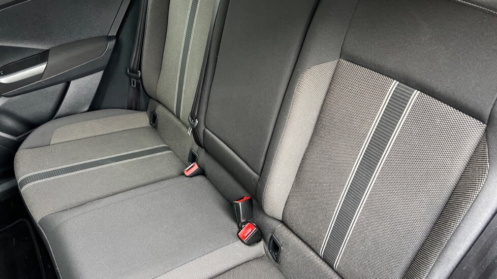 Used Volkswagen T-Roc 2019 for sale - 76523573: Photo 15