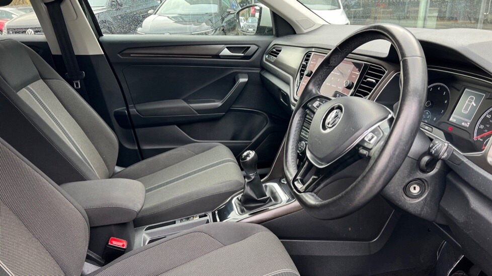 Used Volkswagen T-Roc 2019 for sale - 76523573: Photo 26