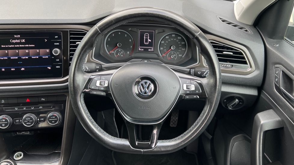 Used Volkswagen T-Roc 2019 for sale - 76523573: Photo 27