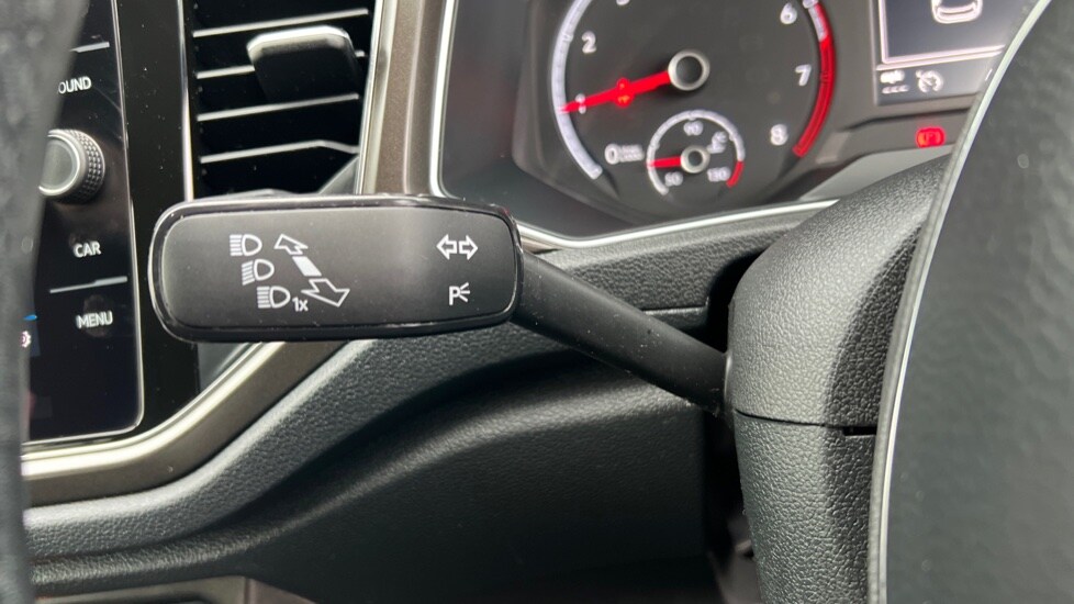 Used Volkswagen T-Roc 2019 for sale - 76523573: Photo 39