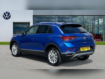 Used Volkswagen T-Roc 2025 for sale - 75763290: Photo