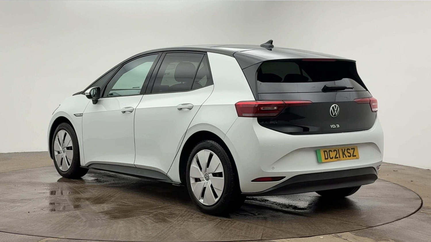 Used Volkswagen ID.3 2025 for sale - 76841917: Photo 3