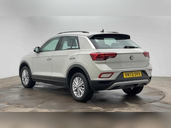 Used Volkswagen T-Roc 2022 for sale - 76842181: Photo