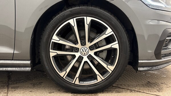 Used Volkswagen Golf 2020 for sale - 76221733: Photo 5